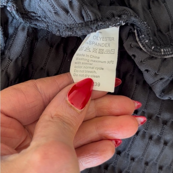 Textured Ruched Booty Black High-Waisted Shorts - Picture 7 of 7